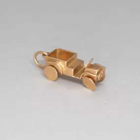 18K Vintage Old Car Charm