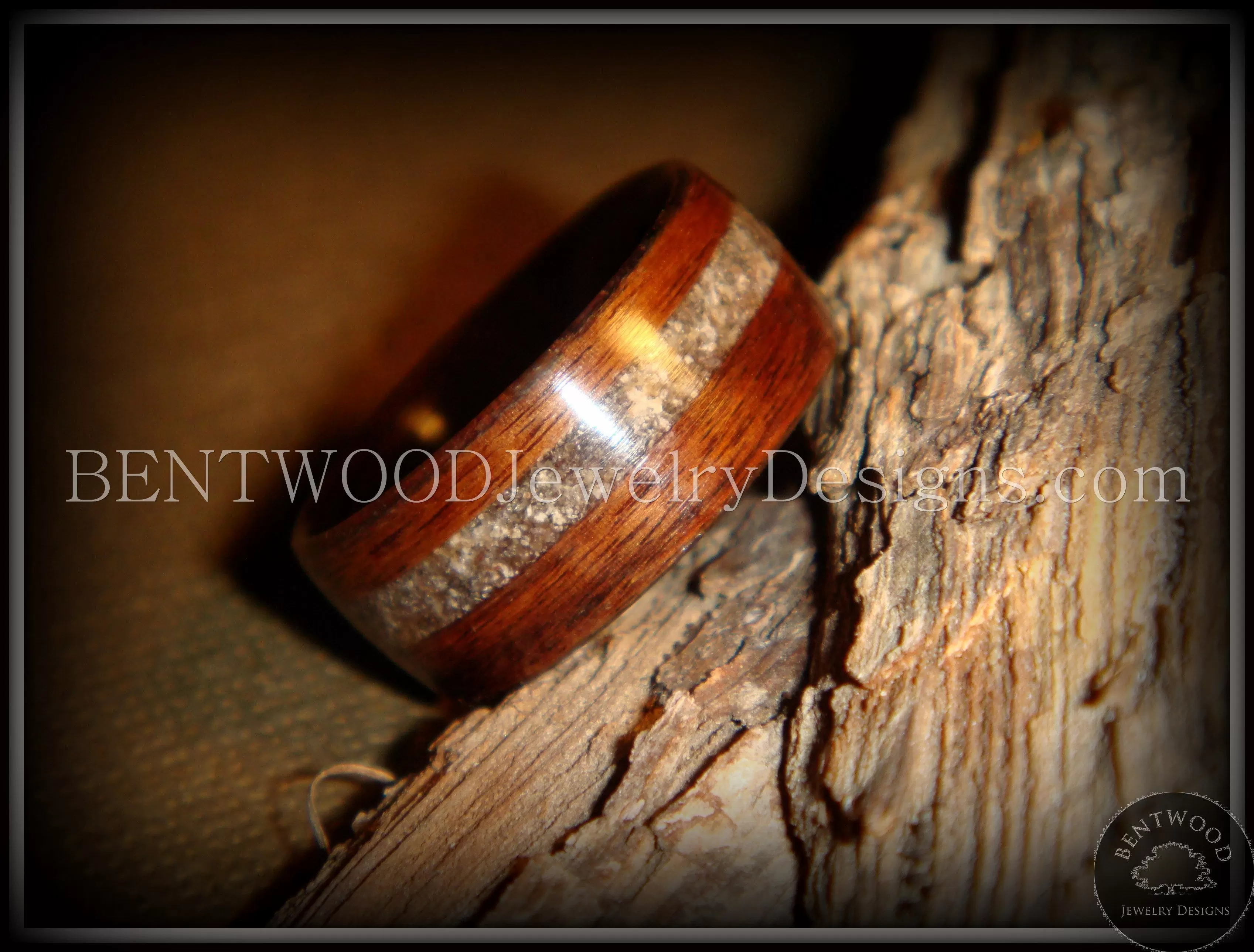 Bentwood Ring - Macassar Ebony with Dark Sand Inlay