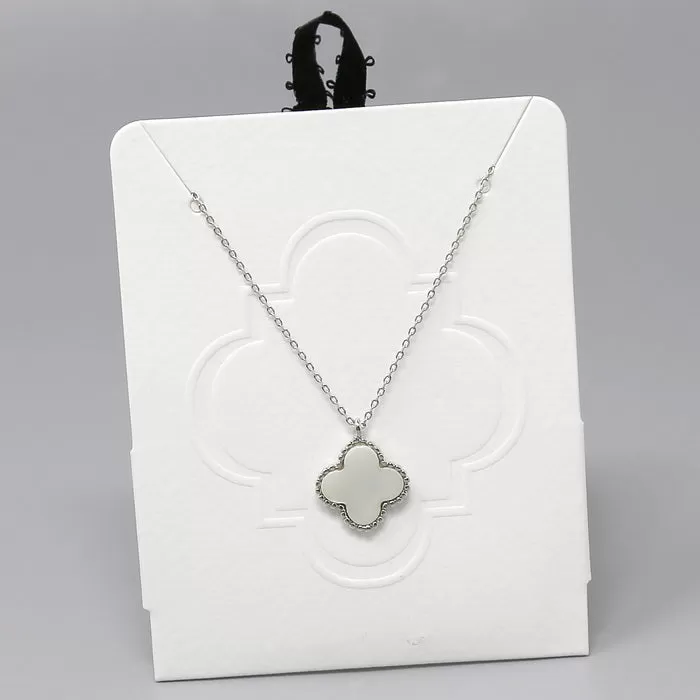 Clover Pendant Short Necklace