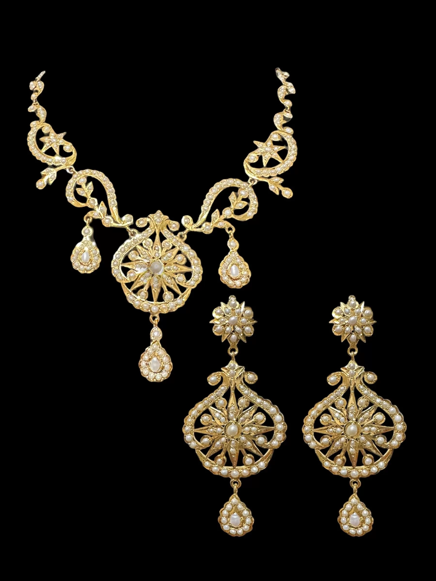 Gold plated silver necklace earrings set in fresh water pearls ( READY TO SHIP)