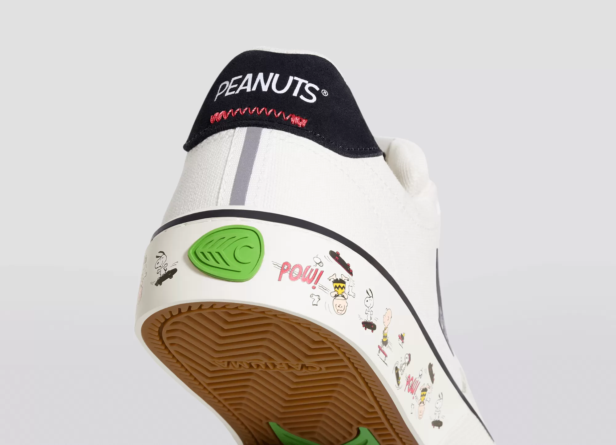 PEANUTS NAIOCA PRO Snoopy Skate Vintage White Suede Off-White Canvas Black Logo Sneaker Men