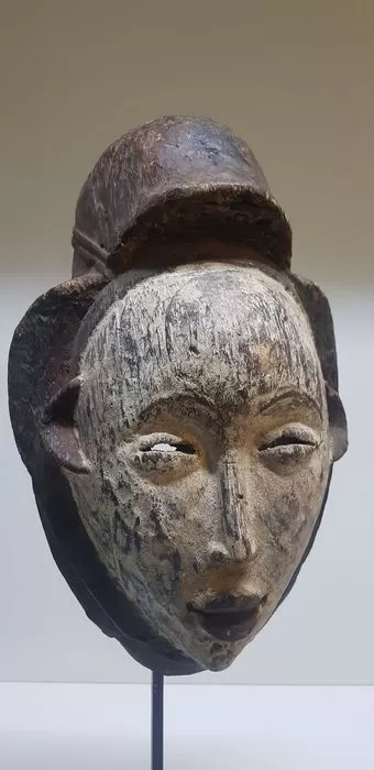 Punu Mukuyi Okuyi Mask, Gabon #171