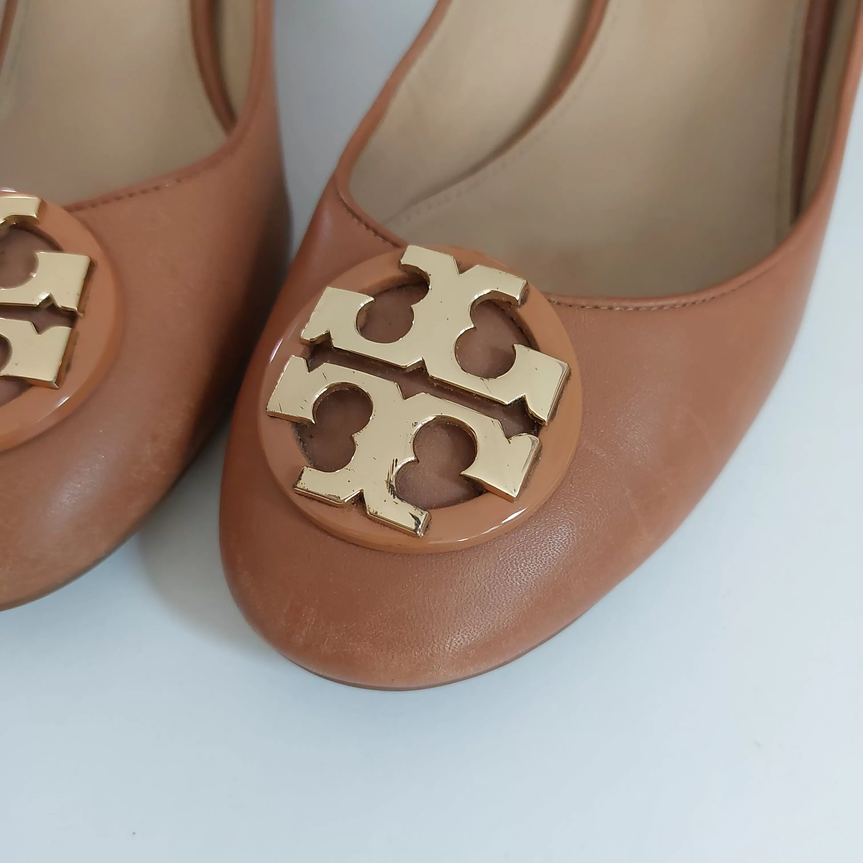 Tory Burch Tan Leather Janey Block Heels | Pre Loved |