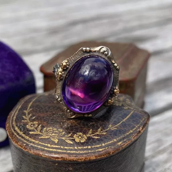 Vintage Amethyst Cabochon Ring